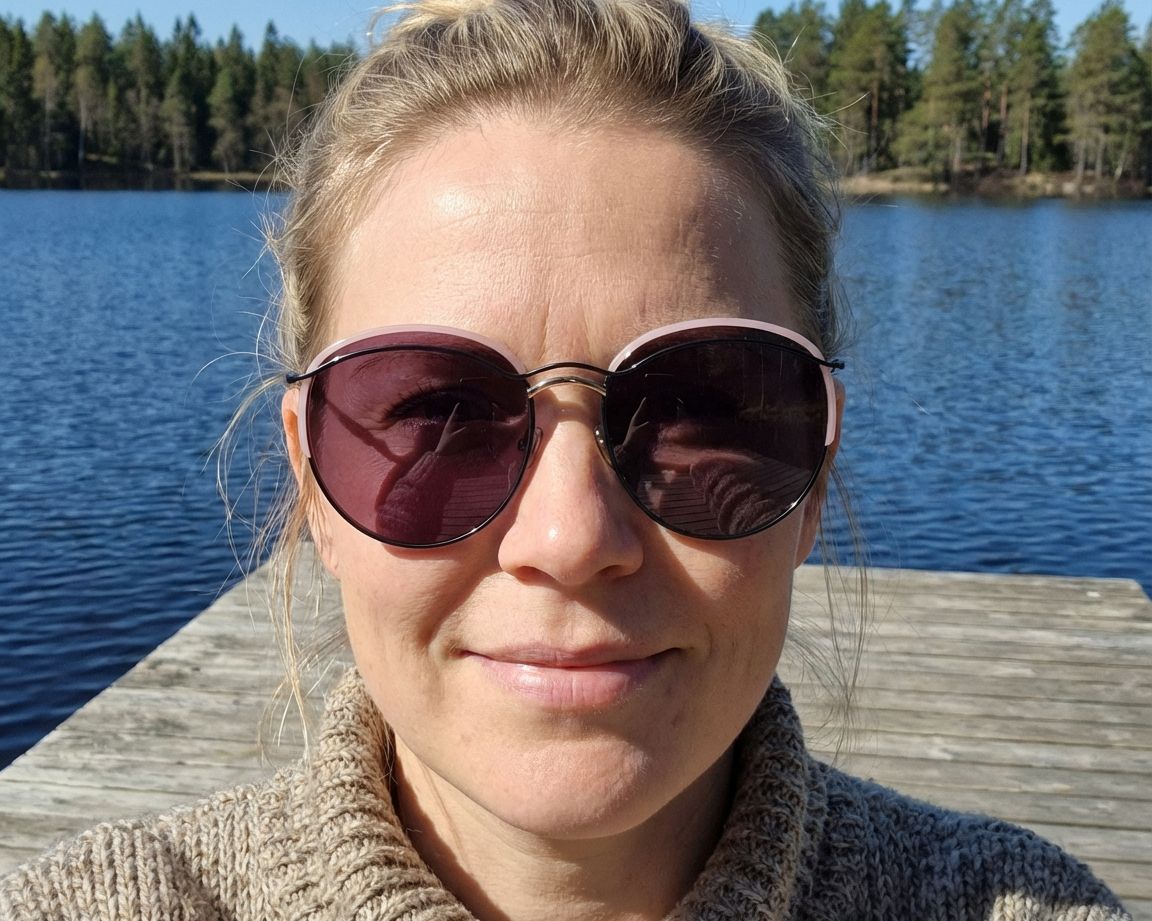 Christian Dior DiorRound 030C6 57-18 Bleu Rose vue de c&ocirc;t&eacute;