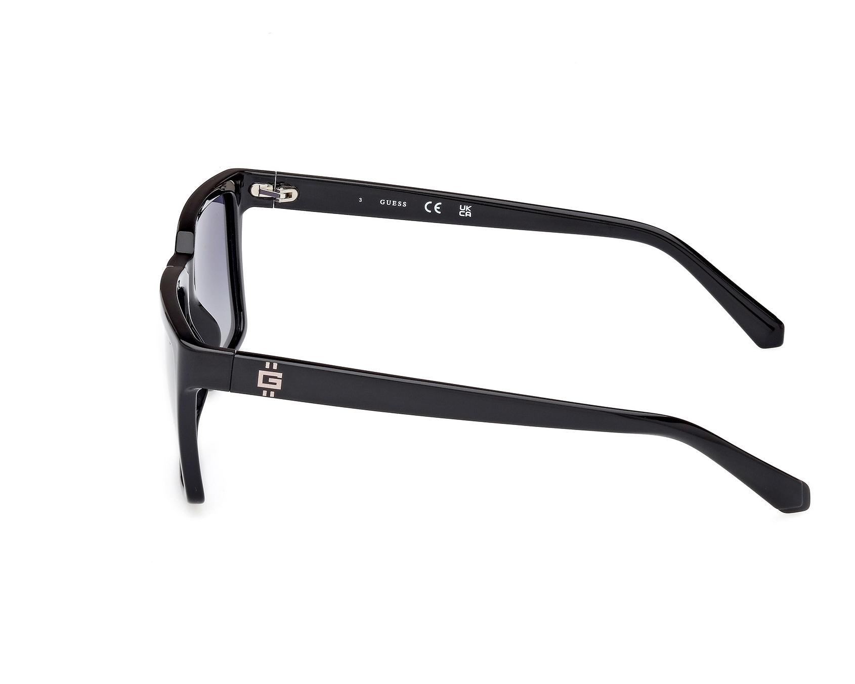 Guess GU00084S 01D 58-17 Noir Acier vue de face