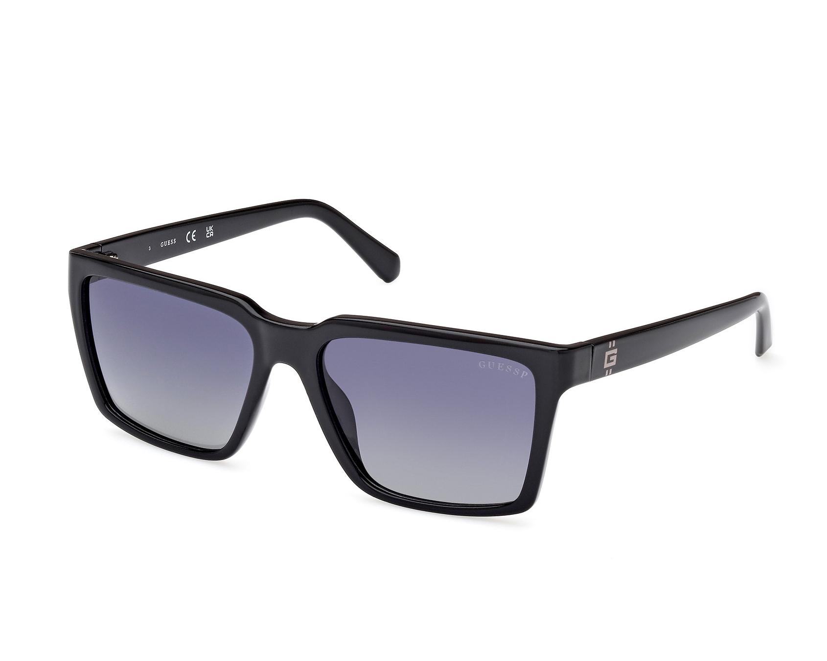 Guess GU00084S 01D 58-17 Noir Acier vue de c&ocirc;t&eacute;