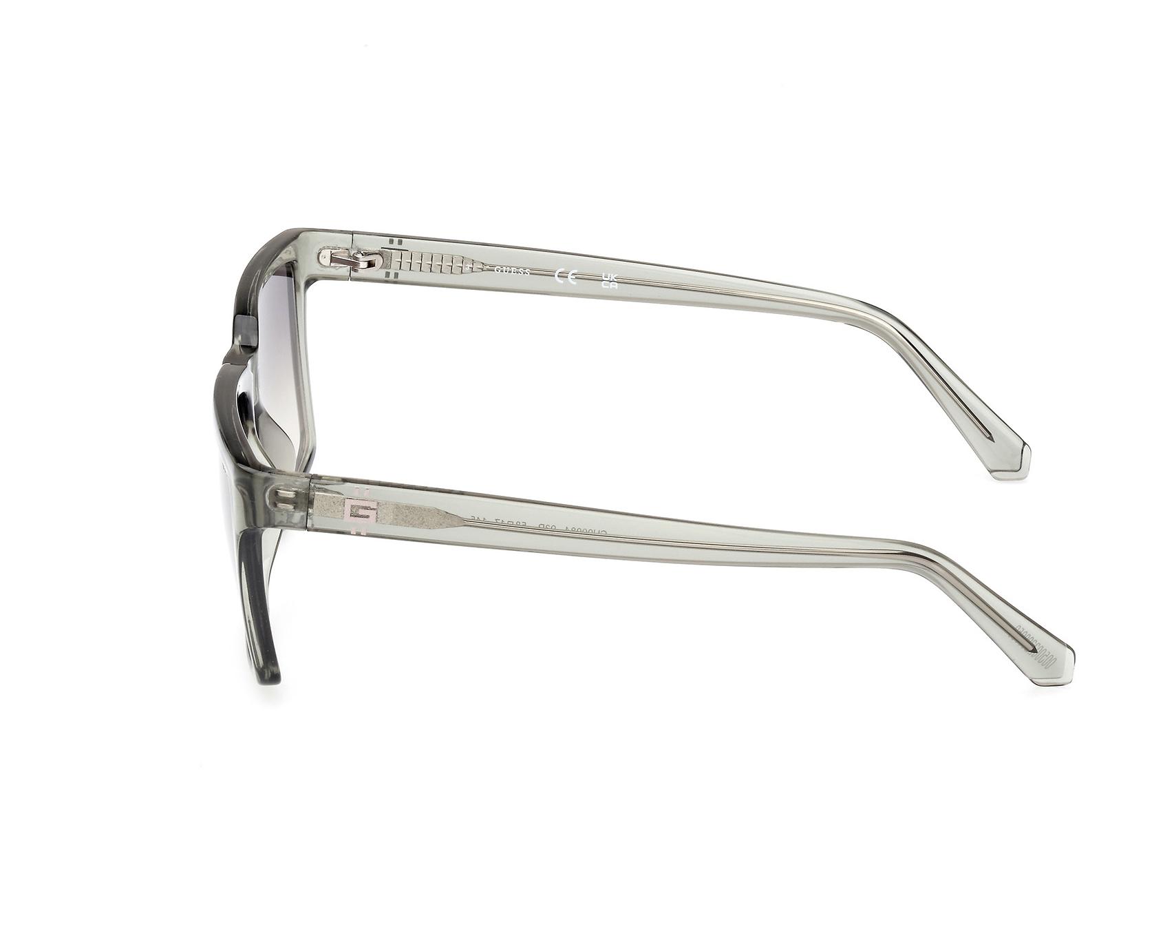 Guess GU00084S 93P 58-17 Gris  vue de c&ocirc;t&eacute;