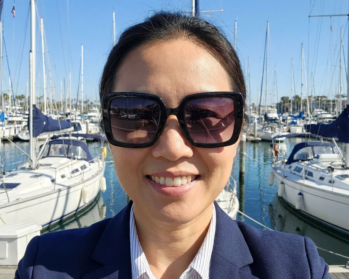 Guess GU00103-S 01B 52-23 Noir Or autre vue