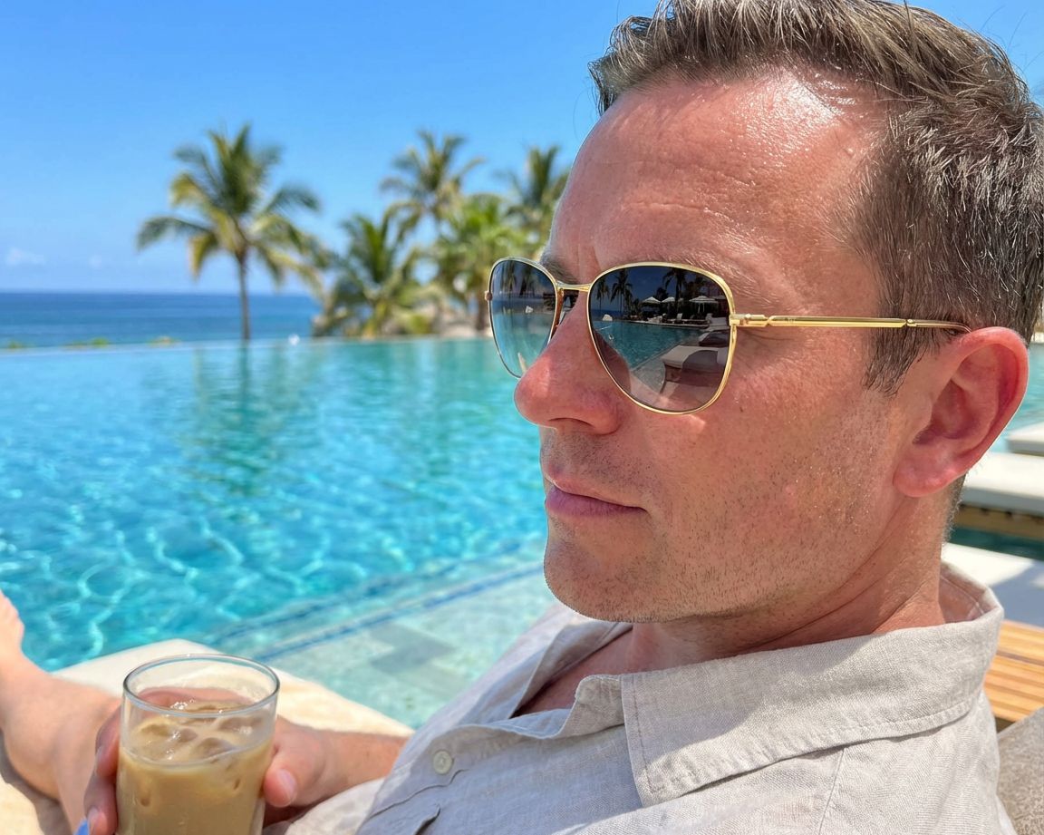 Ray-Ban RB3733 001/78 56-17 Gold  vue 360 degr&eacute;s 7